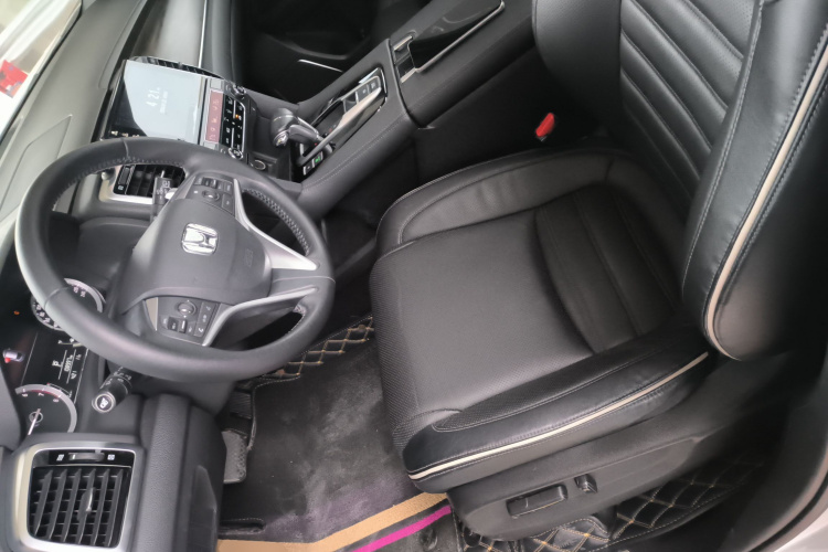 Honda UR-V 2018 #21 Honda UR-V 2018 car image #21