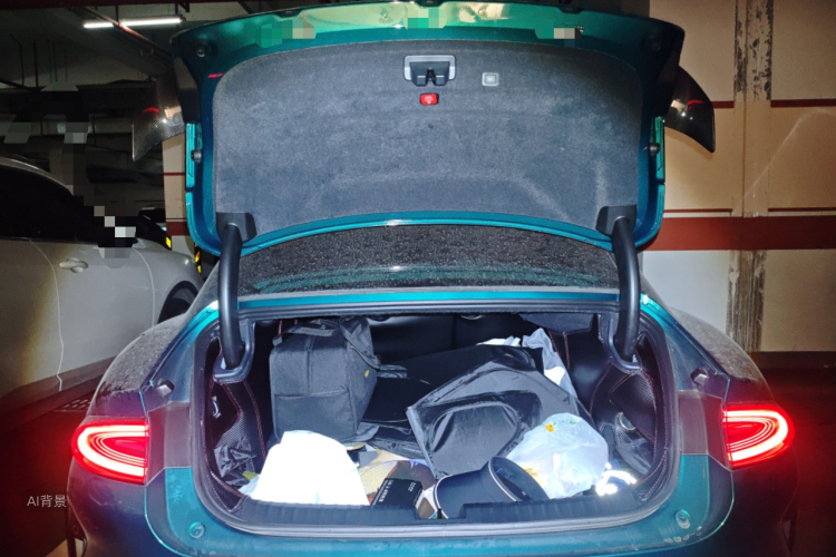 小米汽车 小米SU7 Ultra 2025 汽车图片 #21