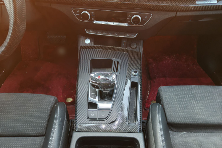 Audi Q5L Sportback 2021 #21 Audi Q5L Sportback 2021 immagine di auto #21