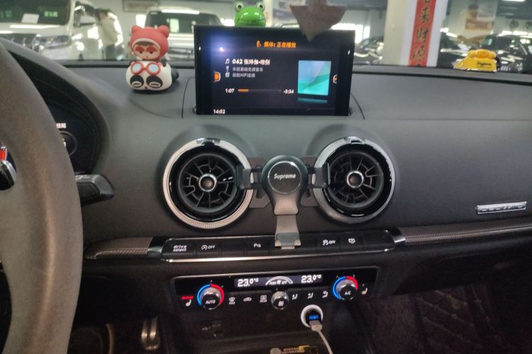 Audi RS 3 2019 car image #21