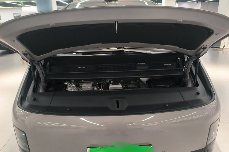 理想汽车 理想MEGA 2025 汽车图片 #21