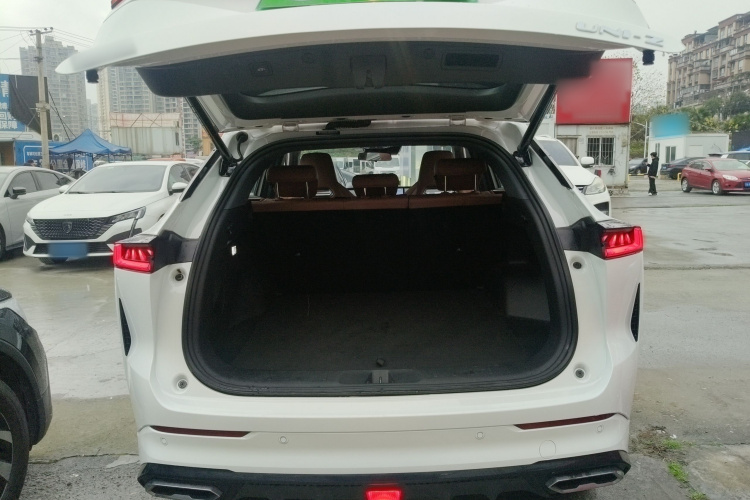 Changan UNI-Z PHEV 2024 #21 Changan UNI-Z PHEV 2024 car image #21