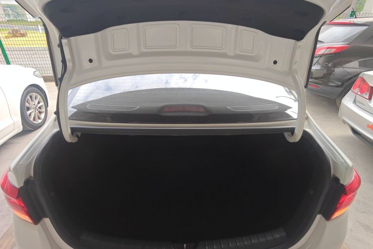 起亚 起亚K2 2017 汽车图片 #21