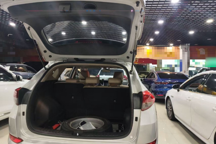 Hyundai Tucson 2017 car image #21