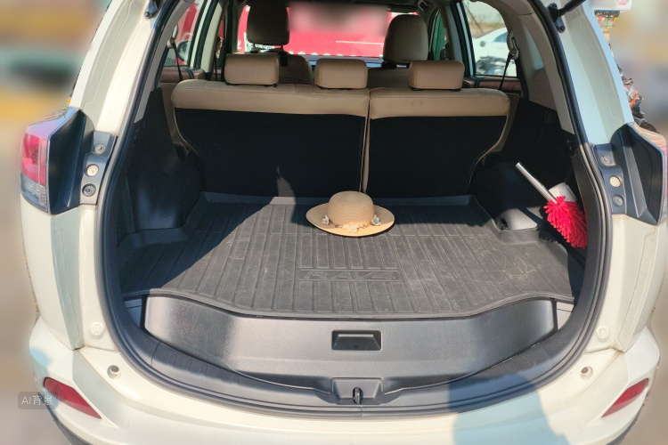 Toyota RAV4 2018 #21 Toyota RAV4 2018 car image #21
