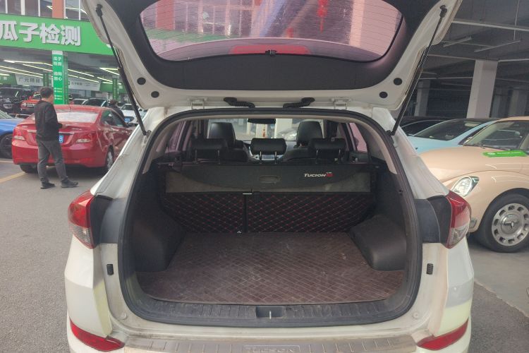 Hyundai Tucson 2018 car image #21