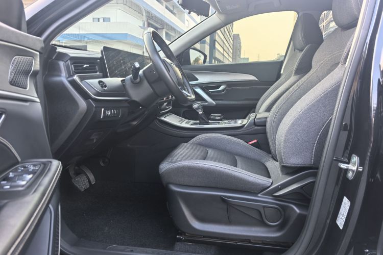 Jetour X70 PLUS 2021 car image #21