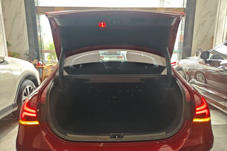 Mercedes-Benz A Class 2020 car image #21