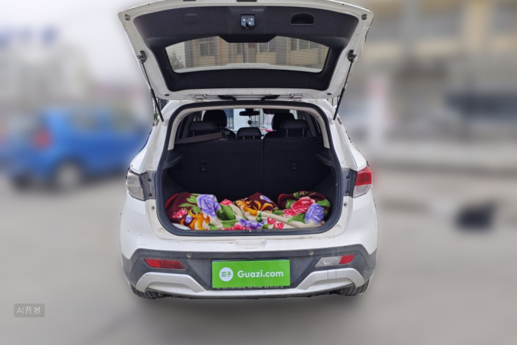 Soueast DX3 2018 #21 Soueast DX3 2018 صورة سيارة #21