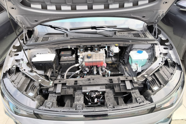 零跑汽车 零跑Lafa5 2025 汽车图片 #21