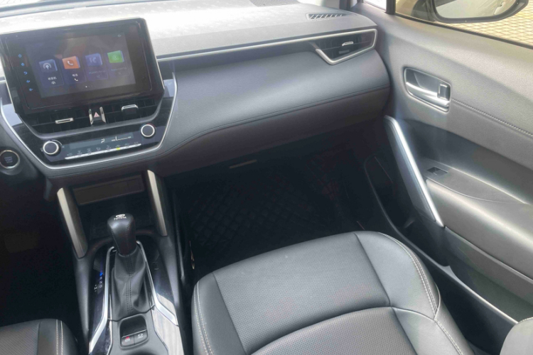 Toyota Frontlander 2022 car image #21