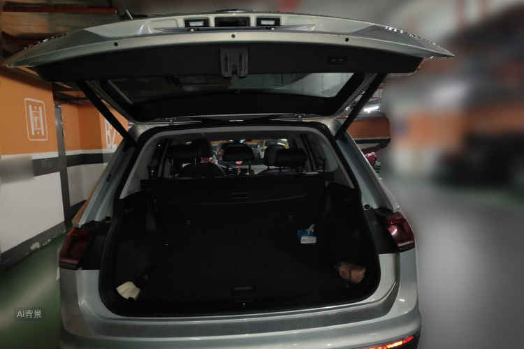 Volkswagen Tiguan L 2017 car image #21