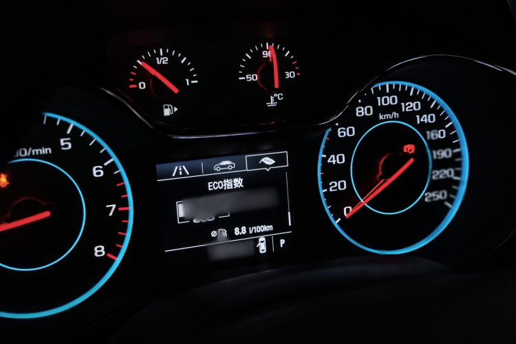 Chevrolet Cruze 2015 #21 Chevrolet Cruze 2015 immagine di auto #21