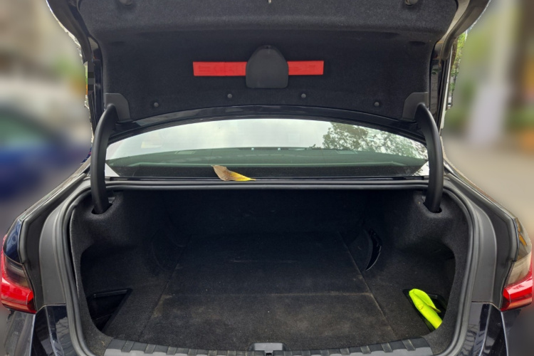 BMW i3 2022 car image #21