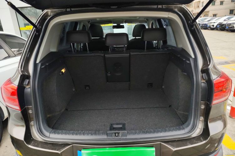 Volkswagen Tiguan 2017 #21 Volkswagen Tiguan 2017 car image #21