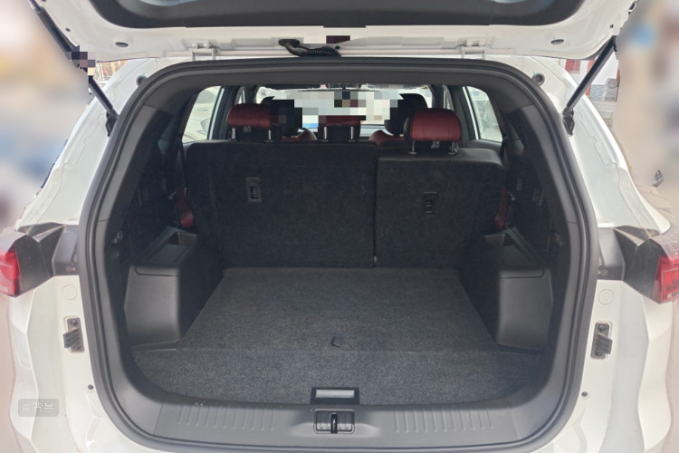 X70 PLUS 2025 car image #21