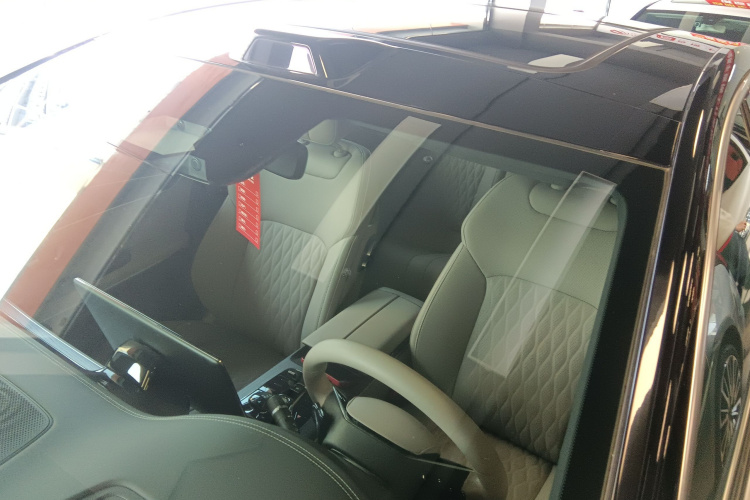 BYD Han 2024 #21 BYD Han 2024 car image #21