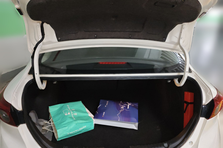 Mazda 3 Axela 2017 car image #21