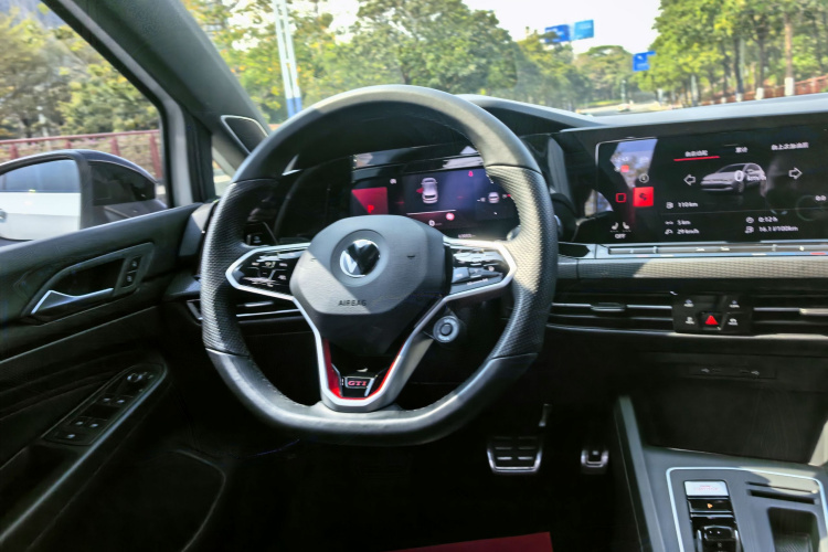 Volkswagen GolfGTI 2023 #21 Volkswagen GolfGTI 2023 car image #21