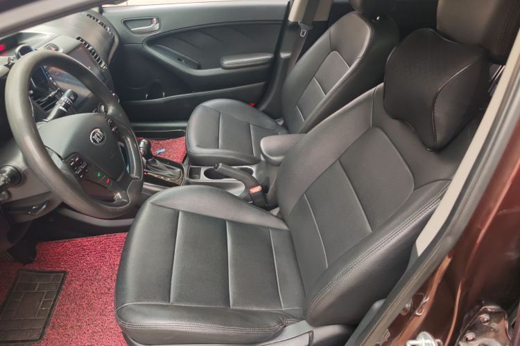 Kia K3 2016 car image #21