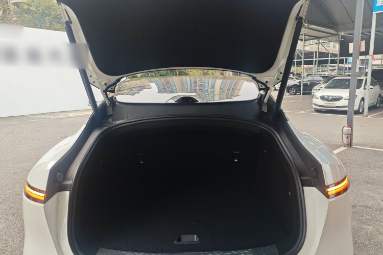 Avatr 06 2025 #21 Avatr 06 2025 car image #21