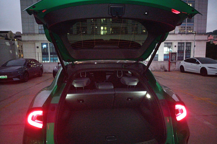 MI YU7 2025 car image #21