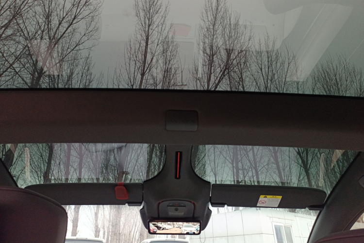 Avatr 12 2024 car image #21