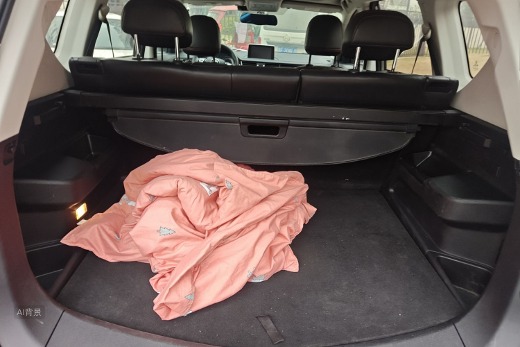 Forthing JOYEAR X5 2018 #21 Forthing JOYEAR X5 2018 car image #21