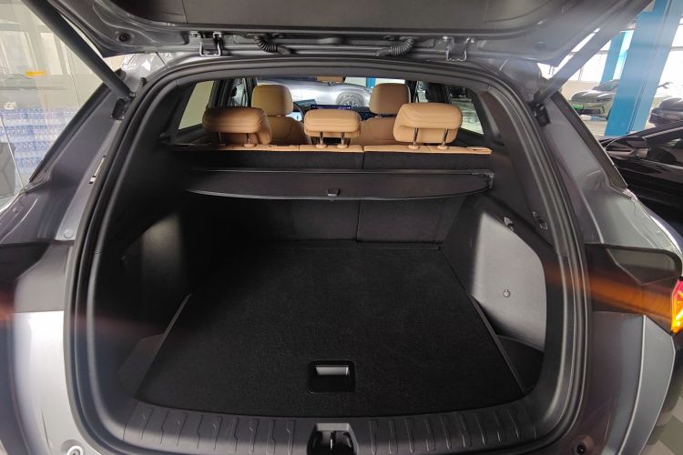 BYD SongL DM-i 2025 car image #21