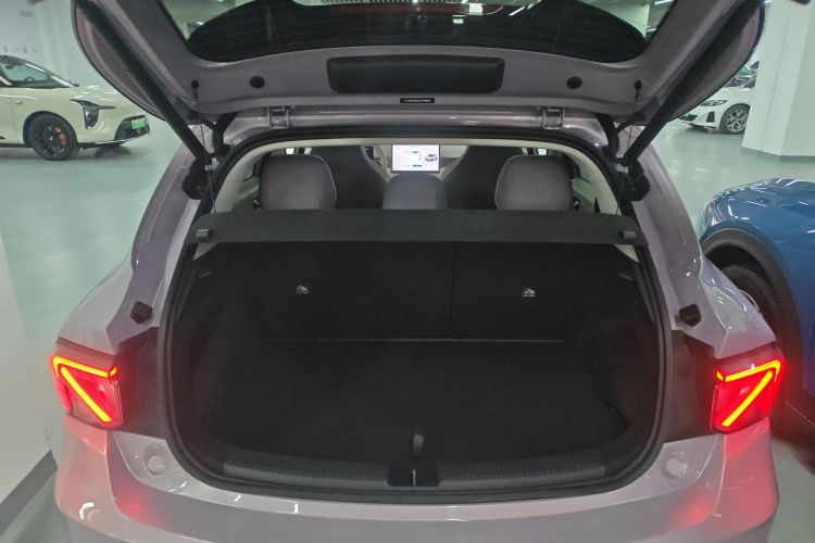 MG 2025 car image #21