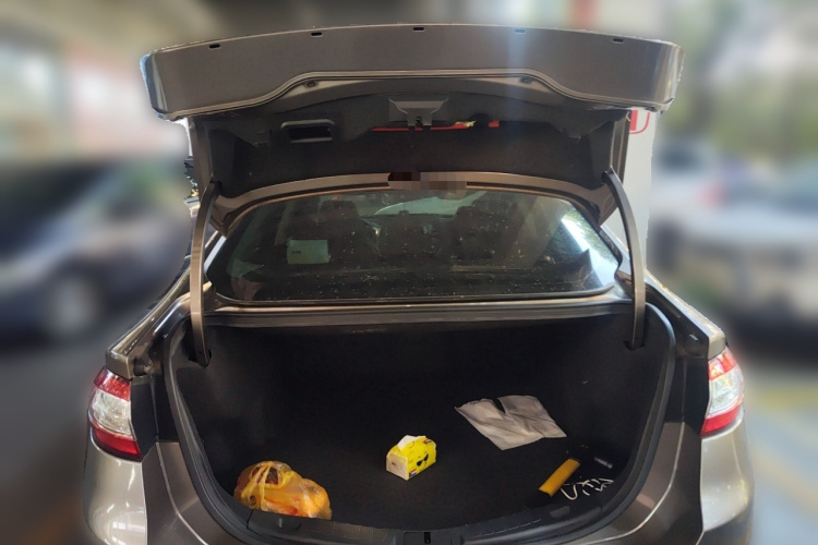 Ford Mondeo 2015 car image #21