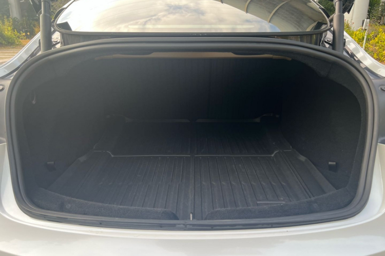 Tesla Model 3 2024 #21 Tesla Model 3 2024 car image #21