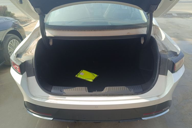 Changan EadoPHEV 2025 imagem de carro #21