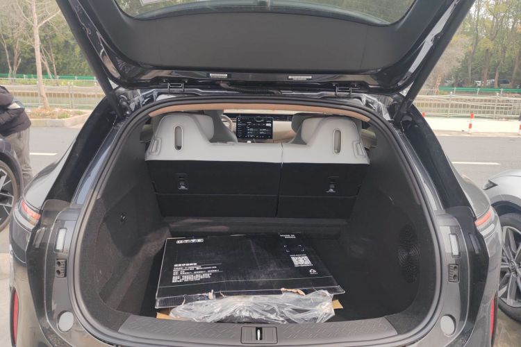 Avatr 07 2025 car image #21