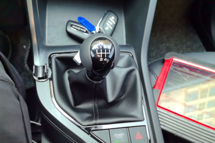 Roewe i5 2023 изображение автомобиля #21