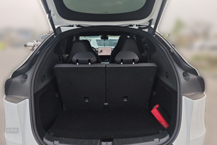特斯拉 Model Y L 2025 汽车图片 #21