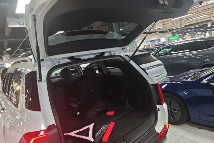 Hyundai Santa Fe 2022 car image #21