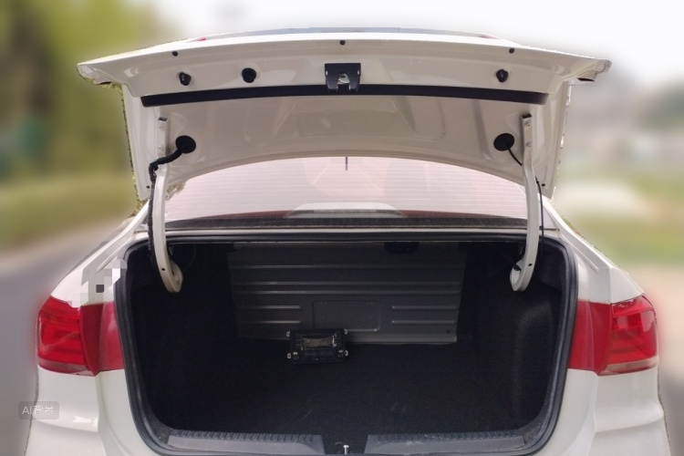 Santana 2021 car image #21