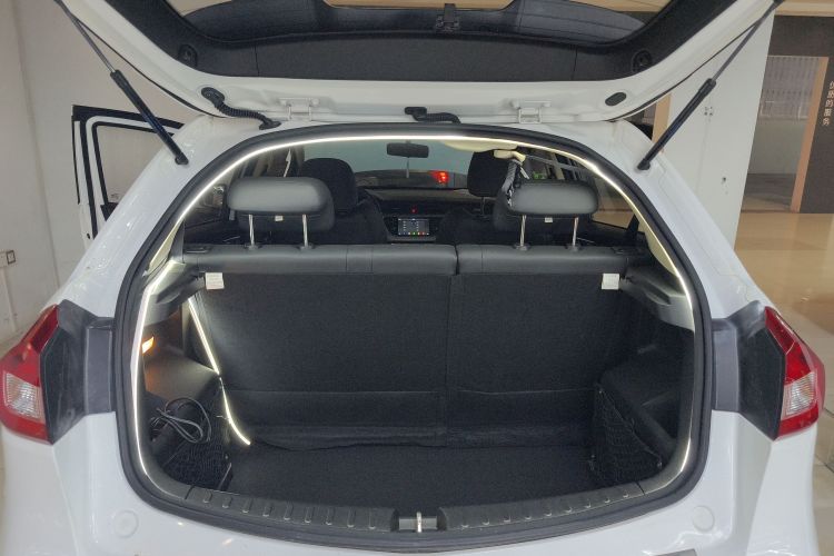 Vision X3 2019 car image #21
