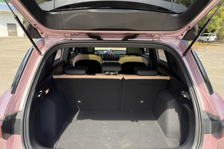 GEELY ICON 2023 صورة سيارة #21