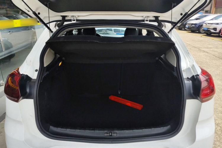 Citroen C3-XR 2018 #21 Citroen C3-XR 2018 car image #21