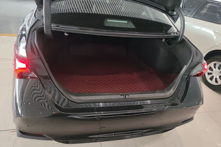 Toyota Avalon 2020 car image #21