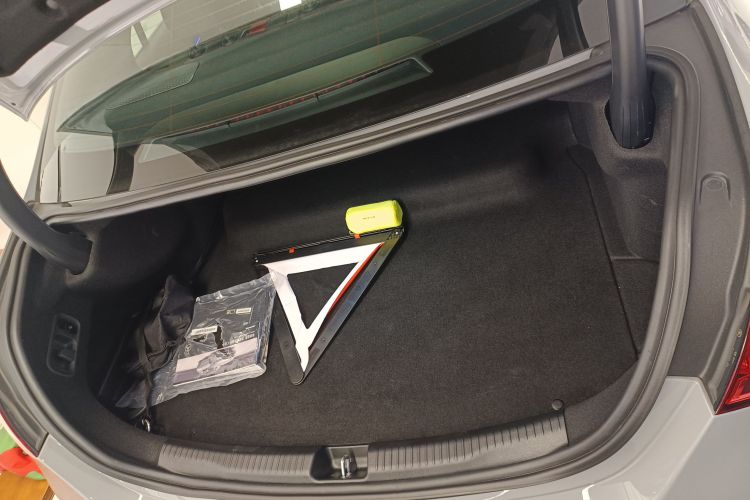 Mercedes-Benz C AMG New Energy 2024 #21 Mercedes-Benz C AMG New Energy 2024 car image #21