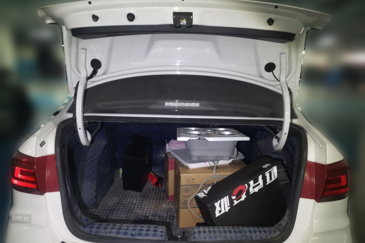 Santana 2019 car image #21