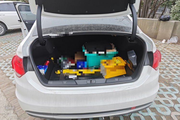 Citroen C4L 2014 car image #21