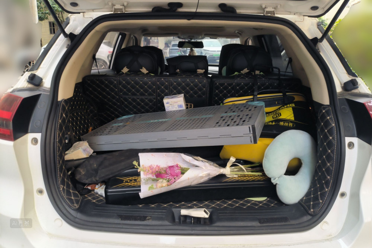 GEELY Boyue 2018 immagine di auto #21