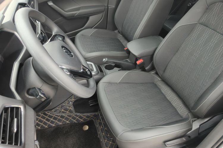 Volkswagen T-Cross 2022 car image #21