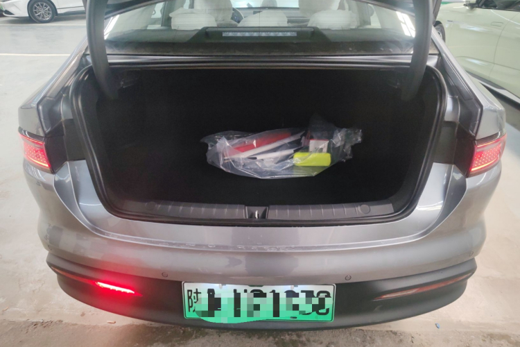 BYD Seal 05 DM-i 2025 car image #21