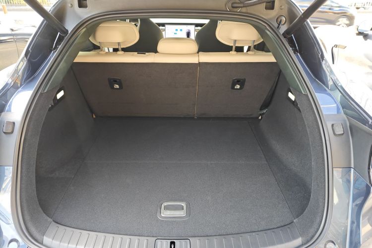 MI YU7 2025 car image #21