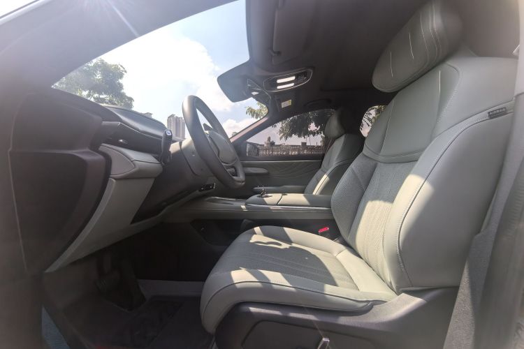 Deepal S07 2024 car image #21